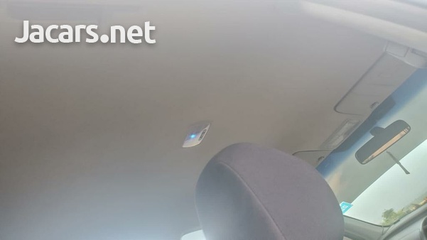 Honda Stream 1,8L 2011-6