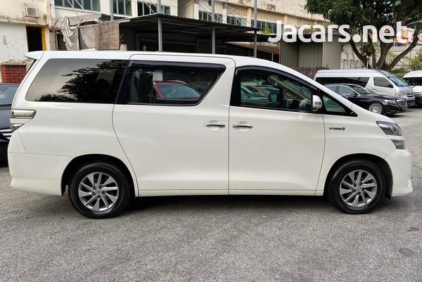 Toyota Vellfire 2,5L 2015-10