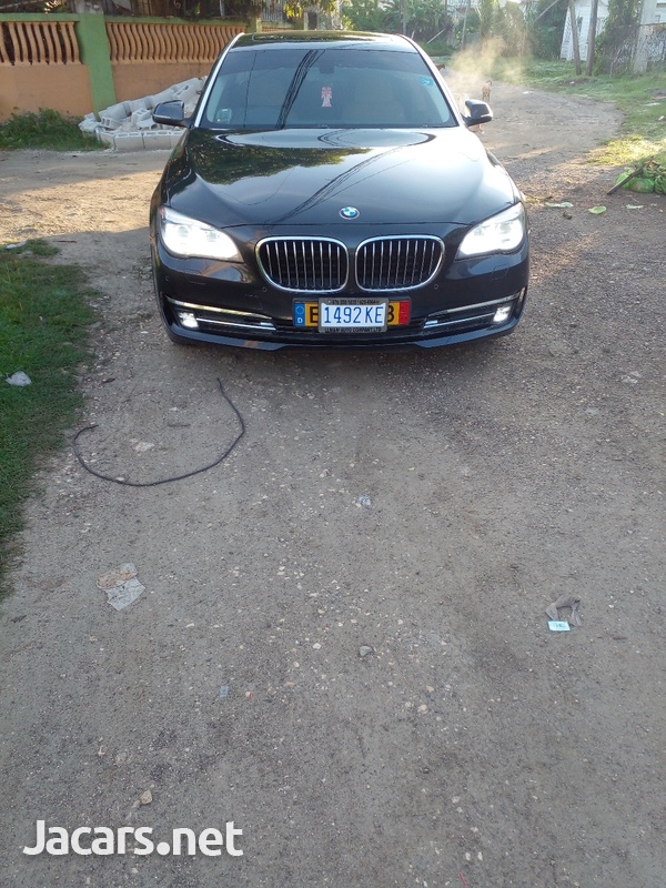 BMW 7-Series 3,0L 2015-1