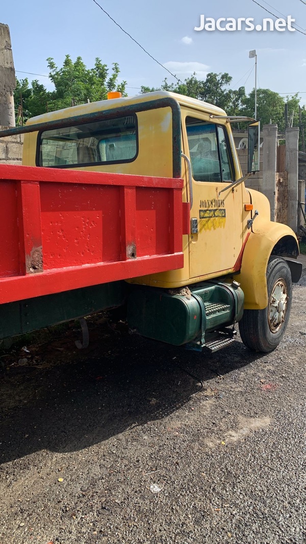 1995 International Dt Truck-3