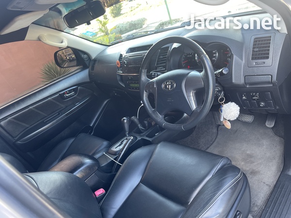 Toyota Fortuner 2,7L 2016-7