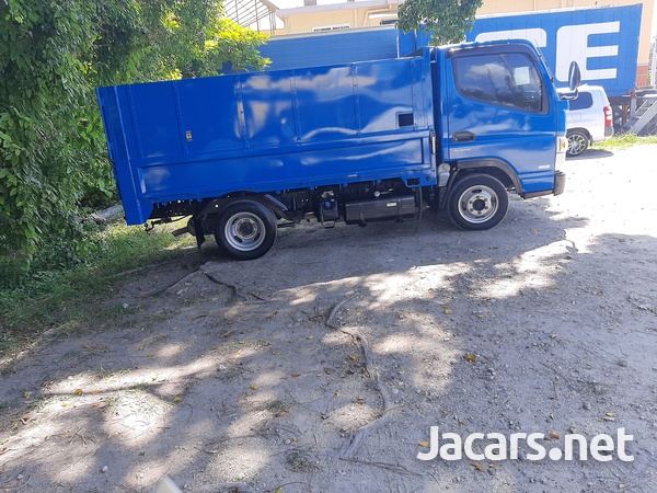 2015 Mitsubishi Fuso Canter-1