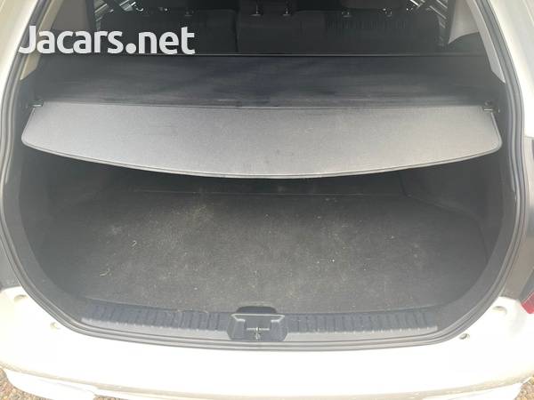 Toyota Fielder 1,5L 2014-6