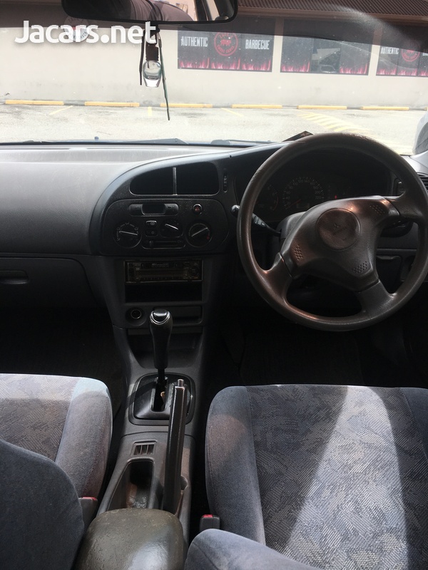 Mitsubishi Lancer 1,5L 1999-5