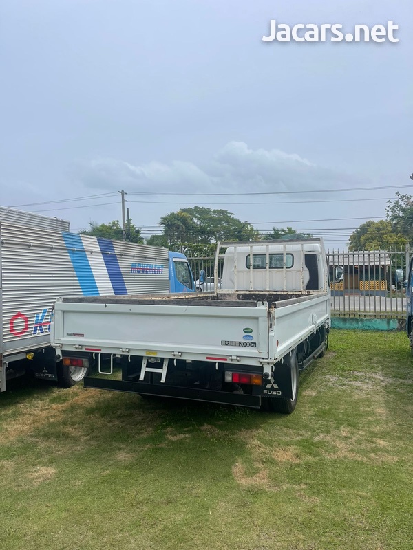 2013 Mitsubishi Canter-2