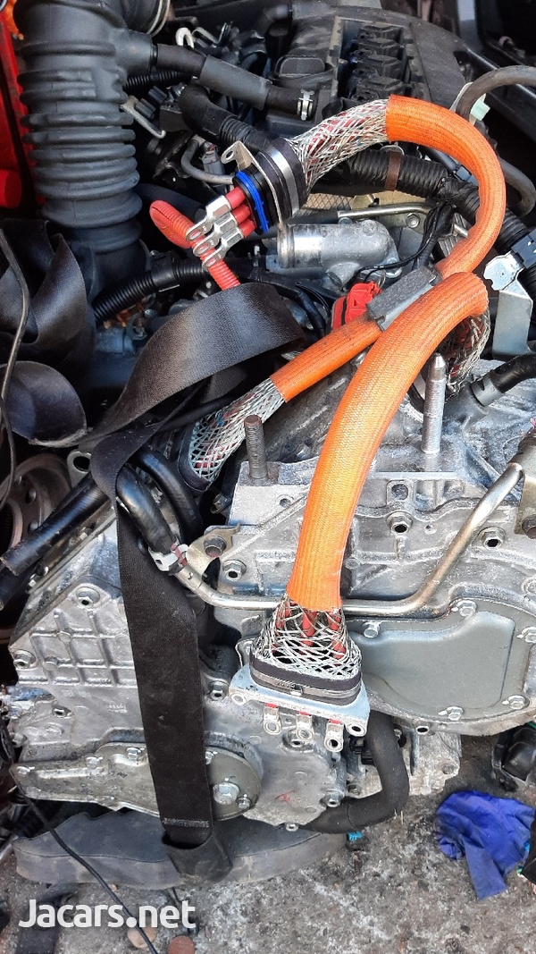 2016 mitsubishi outlander hybrid 2.0 petrol engine-3