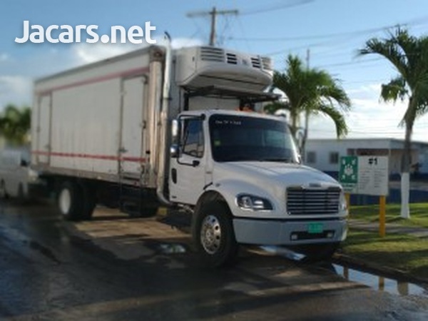 Frieghtliner Freezer Box truck-1
