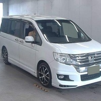 Honda Stepwgn Spada 1,8L 2013 Honda Stepwgn Spada 1,8L 2013