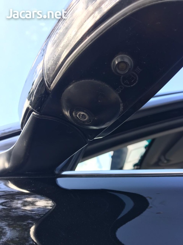 Toyota Mark X 2,5L 2012-7