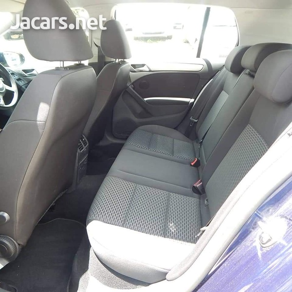 Volkswagen Golf 1,3L 2012-6