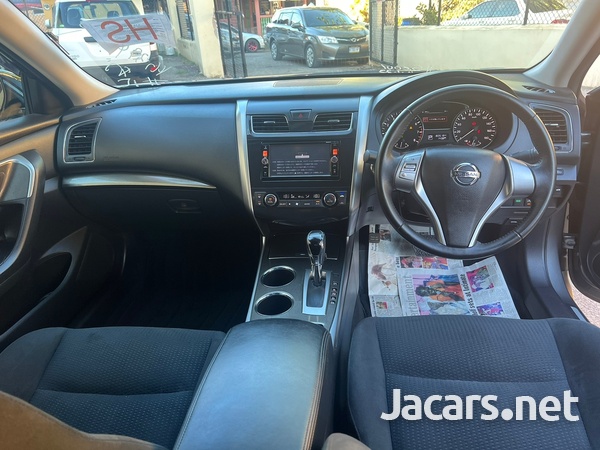 Nissan Teana 2,5L 2016-14