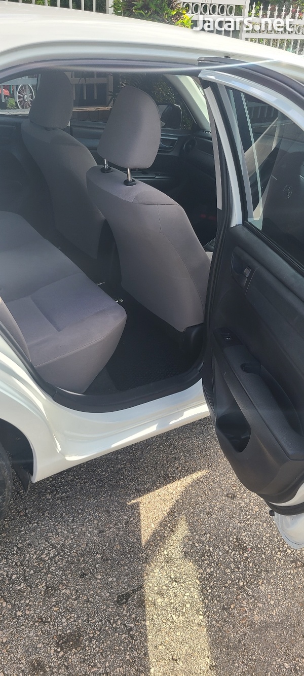 Toyota Axio 1,5L 2015-8