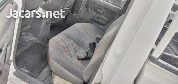 Isuzu D-Max 2,0L 2002-9
