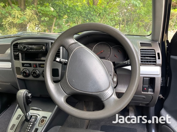Suzuki Grand Vitara 2,0L 2003-3