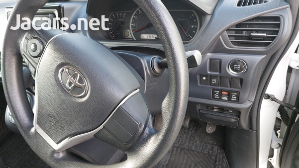 Toyota Noah 2014-7
