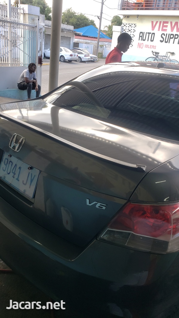 Honda Accord 3,5L 2009-1