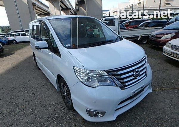 Nissan Serena 2,0L 2014-5