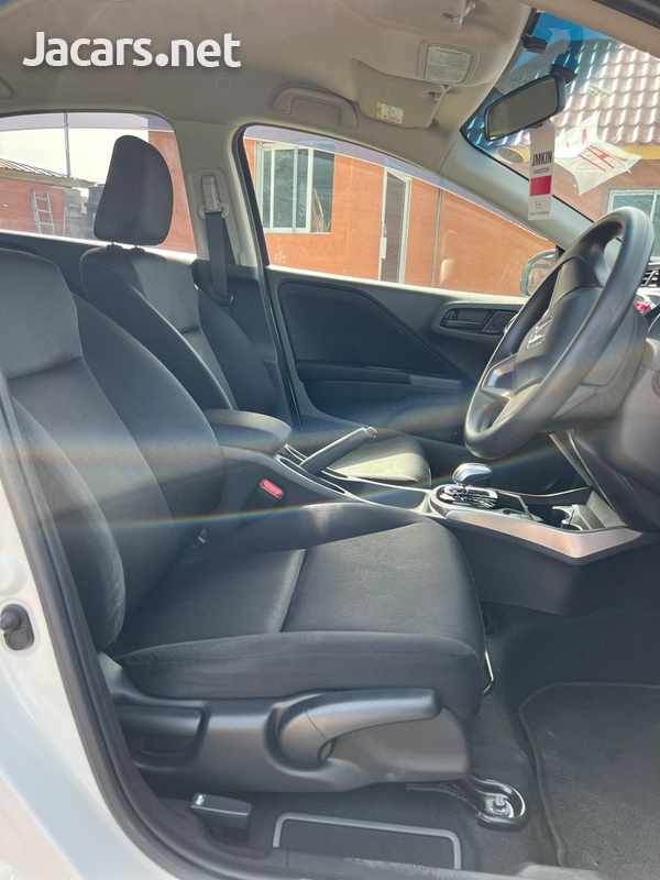 Honda Grace 1,5L 2017-6