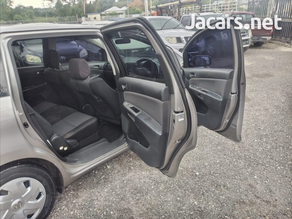 Toyota Wish 1,8L 2007-5