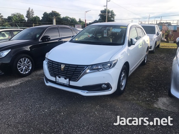 Toyota Premio 1,8L 2017-1