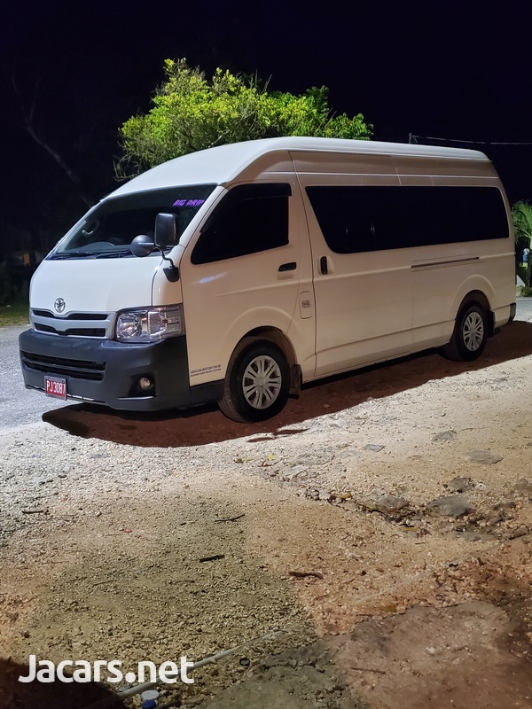 Toyota Hiace 3,0L 2011-1