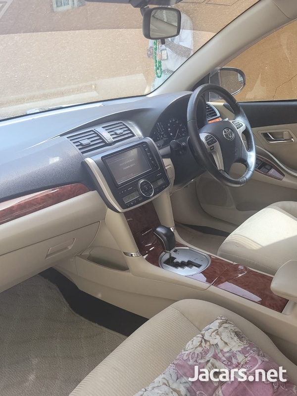 Toyota Premio 1,8L 2015-3