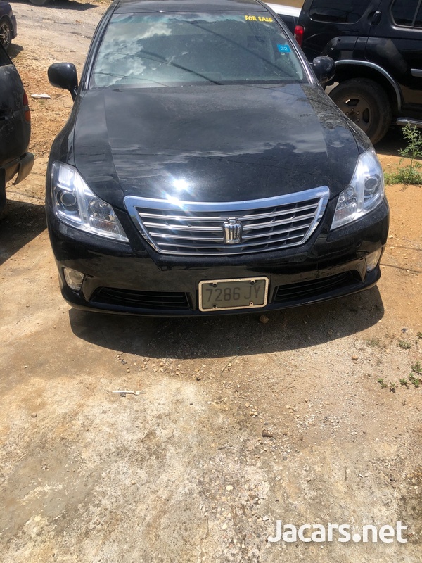 Toyota Crown 2,5L 2012-4