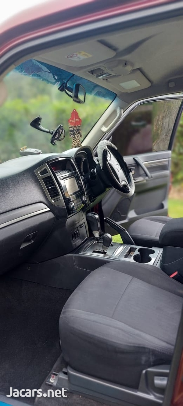 Mitsubishi Pajero 3,2L 2017-1