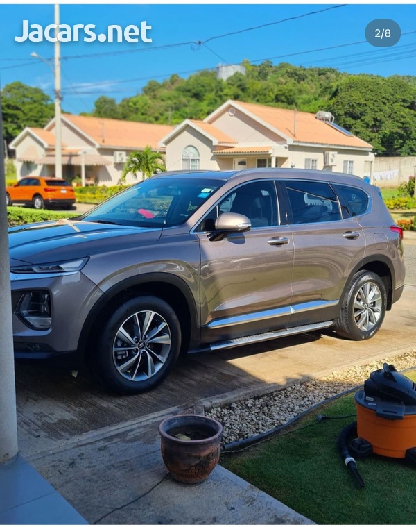 Hyundai Santa Fe 2,2L 2019-3