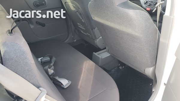 Nissan AD Wagon 1,5L 2016-8