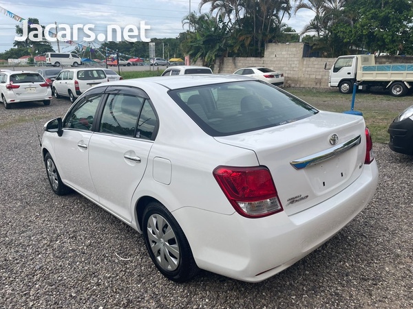 Toyota Axio 1,5L 2013-3