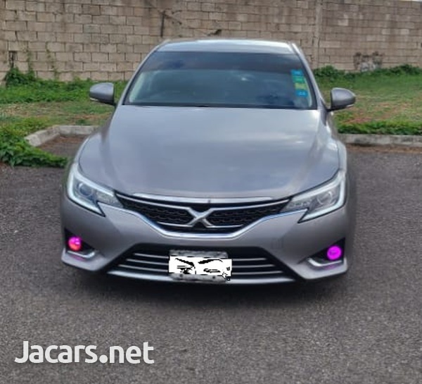 Toyota Mark X 2,5L 2015-8