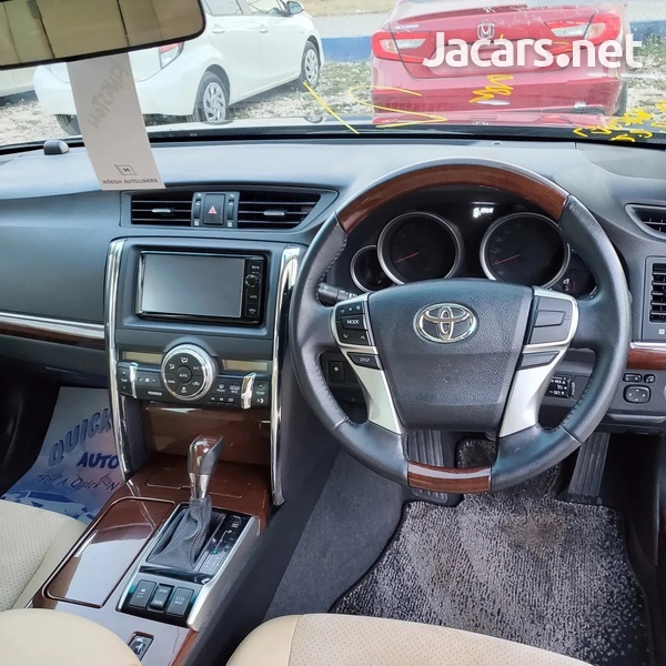 Toyota Mark X 2,5L 2016-6
