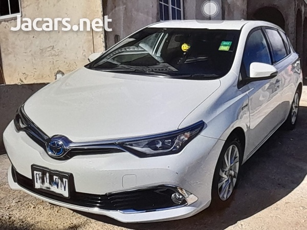 Toyota AURIS 1,8L 2016-1