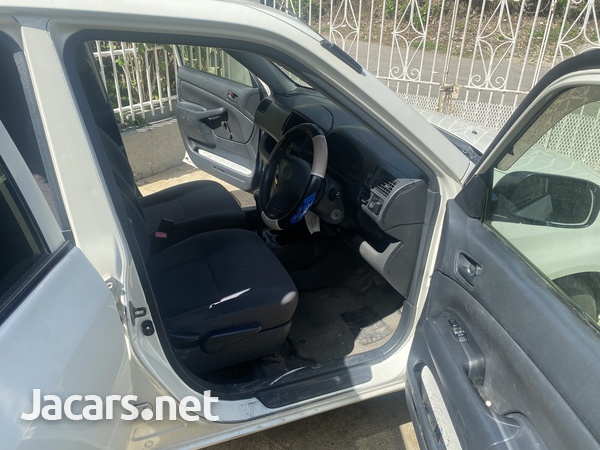 Toyota Probox 1,3L 2013-4