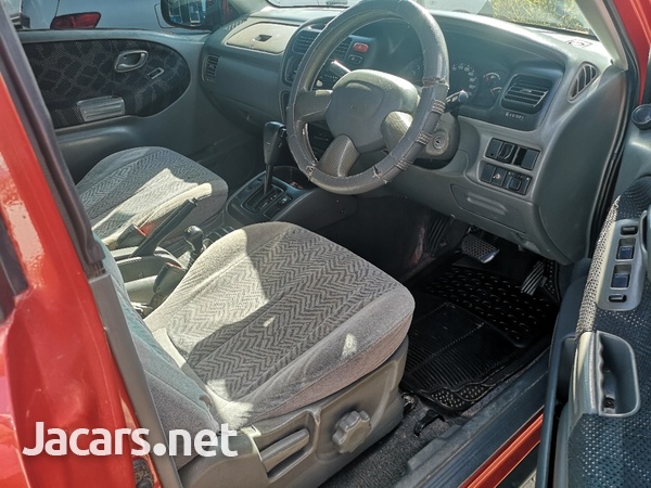Suzuki Grand Vitara 2,0L 2003-4
