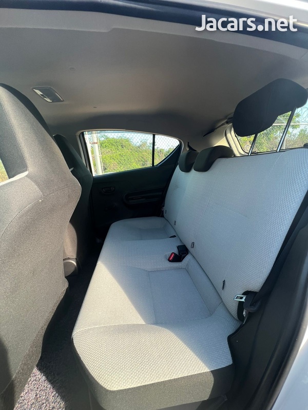 Toyota Aqua 1,5L 2017-2