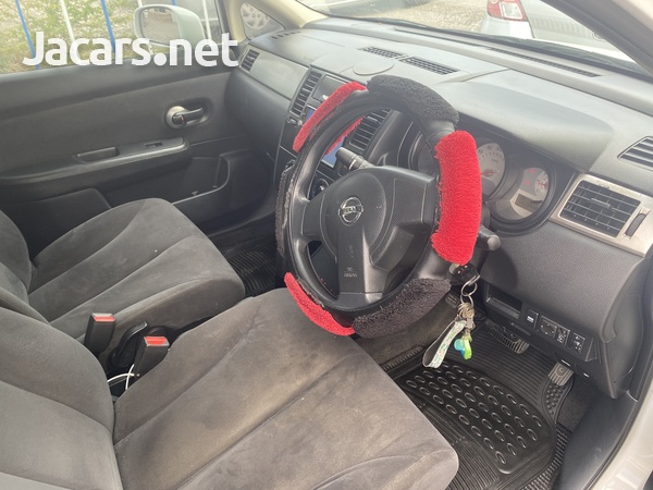 Nissan Tiida 1,5L 2011-5