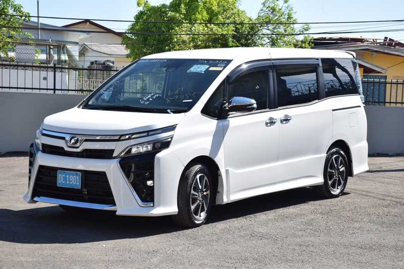 Toyota Voxy 1,8L 2020 JA$4,350,000 №2493048 in Saint Elizabeth