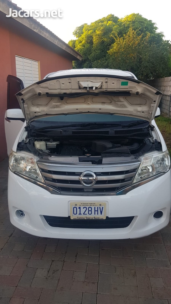Nissan Serena 2,0L 2012-11