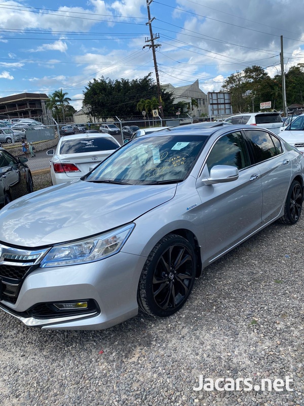 Honda Accord 2,0L 2015-1