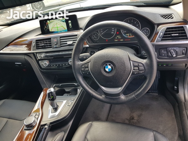BMW 3-Series 2,0L 2016-5