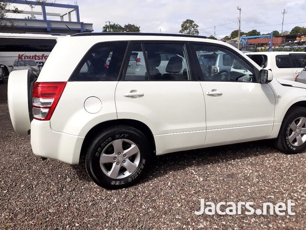 Suzuki Grand Vitara 2,0L 2012-9