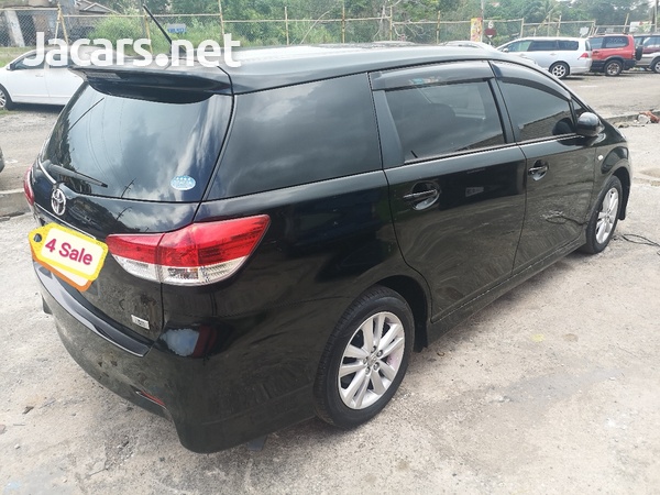 Toyota Wish 1,8L 2011-7