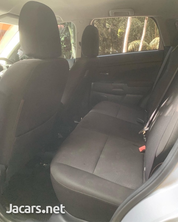 Mitsubishi RVR 1,7L 2011-8
