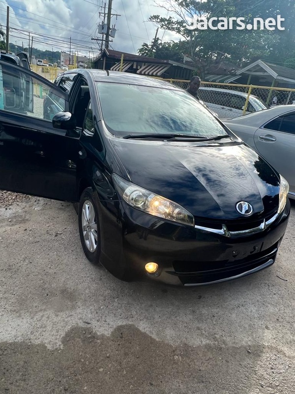 Toyota Wish 1,8L 2012-12