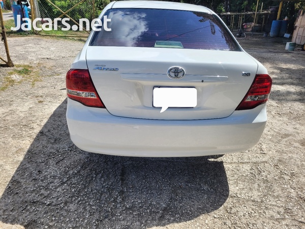 Toyota Axio 2,0L 2012-7