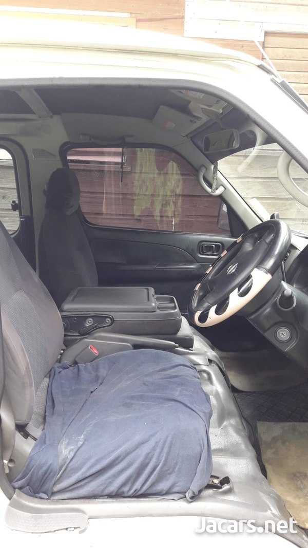 2009 Nissan Caravan-3