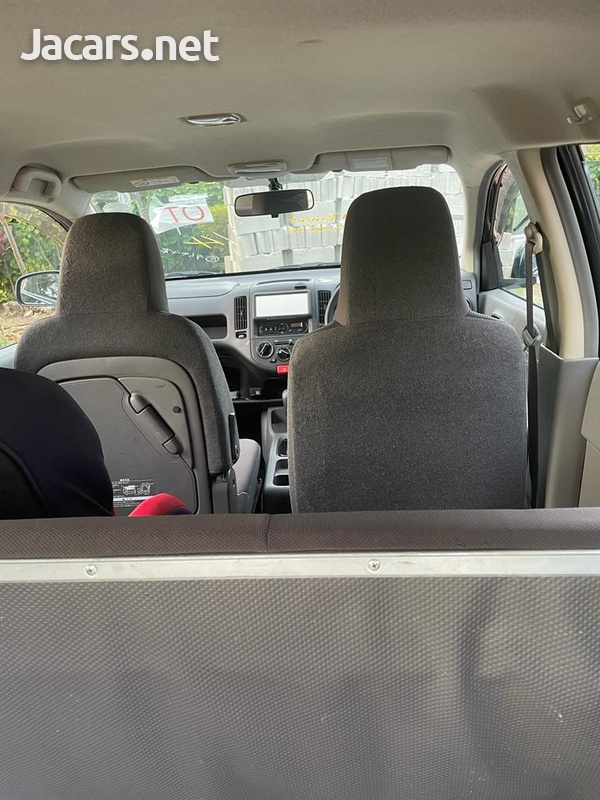 Nissan AD Wagon 1,5L 2016-8