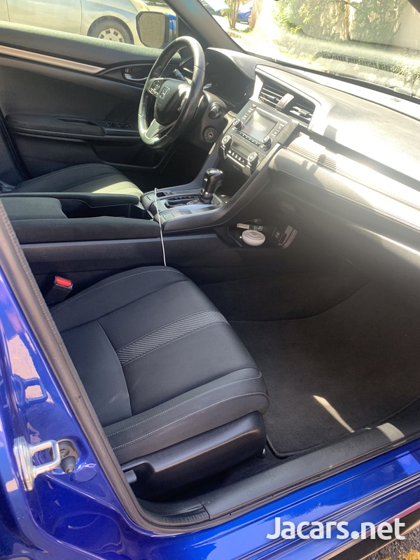 Honda Civic 1,5L 2018-13